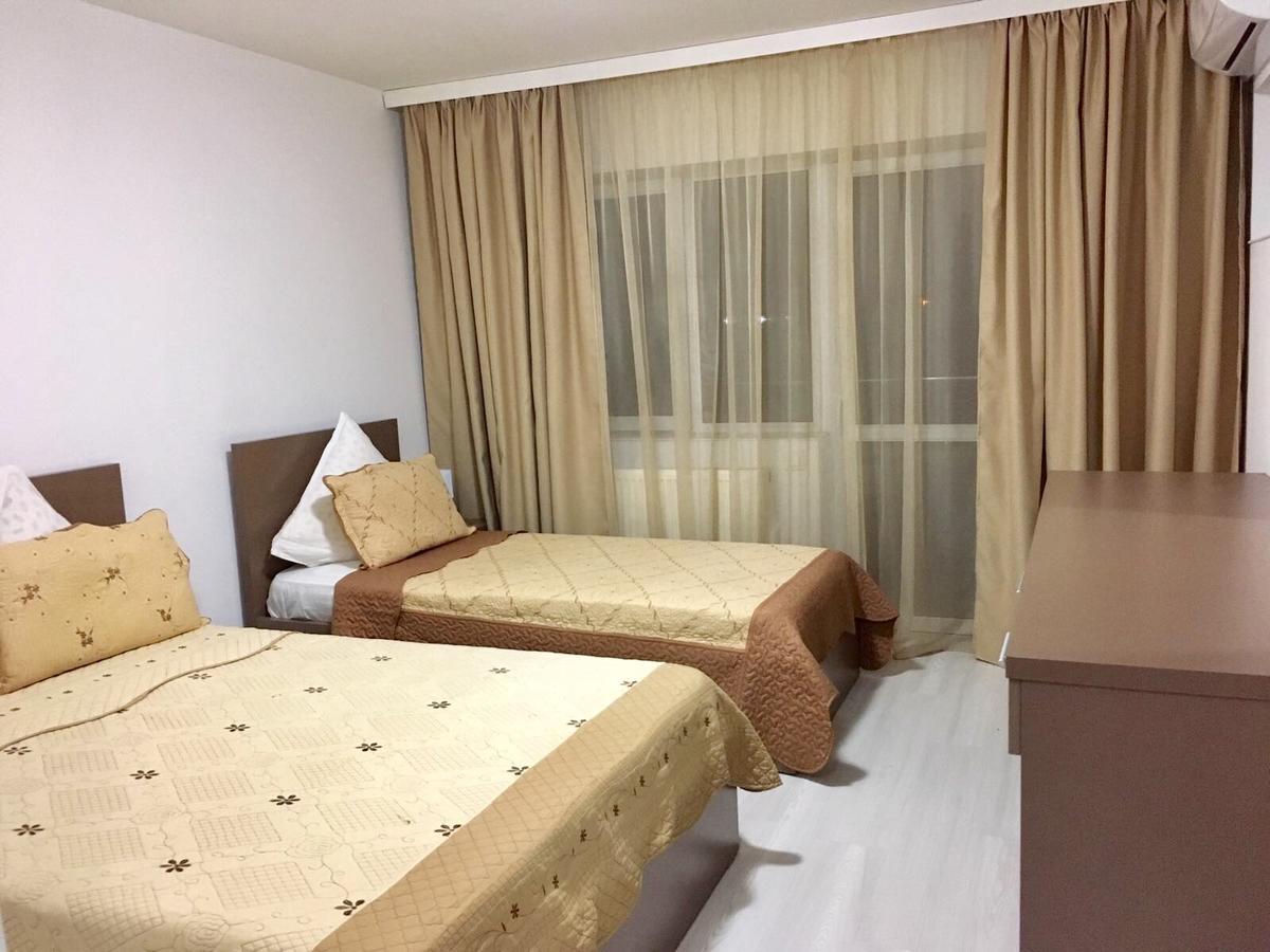 Fast Airport Accomodation Otopeni Eksteriør bilde