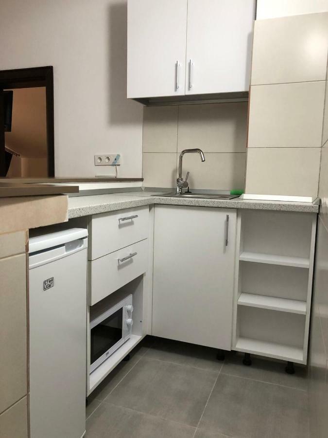 Fast Airport Accomodation Otopeni Eksteriør bilde