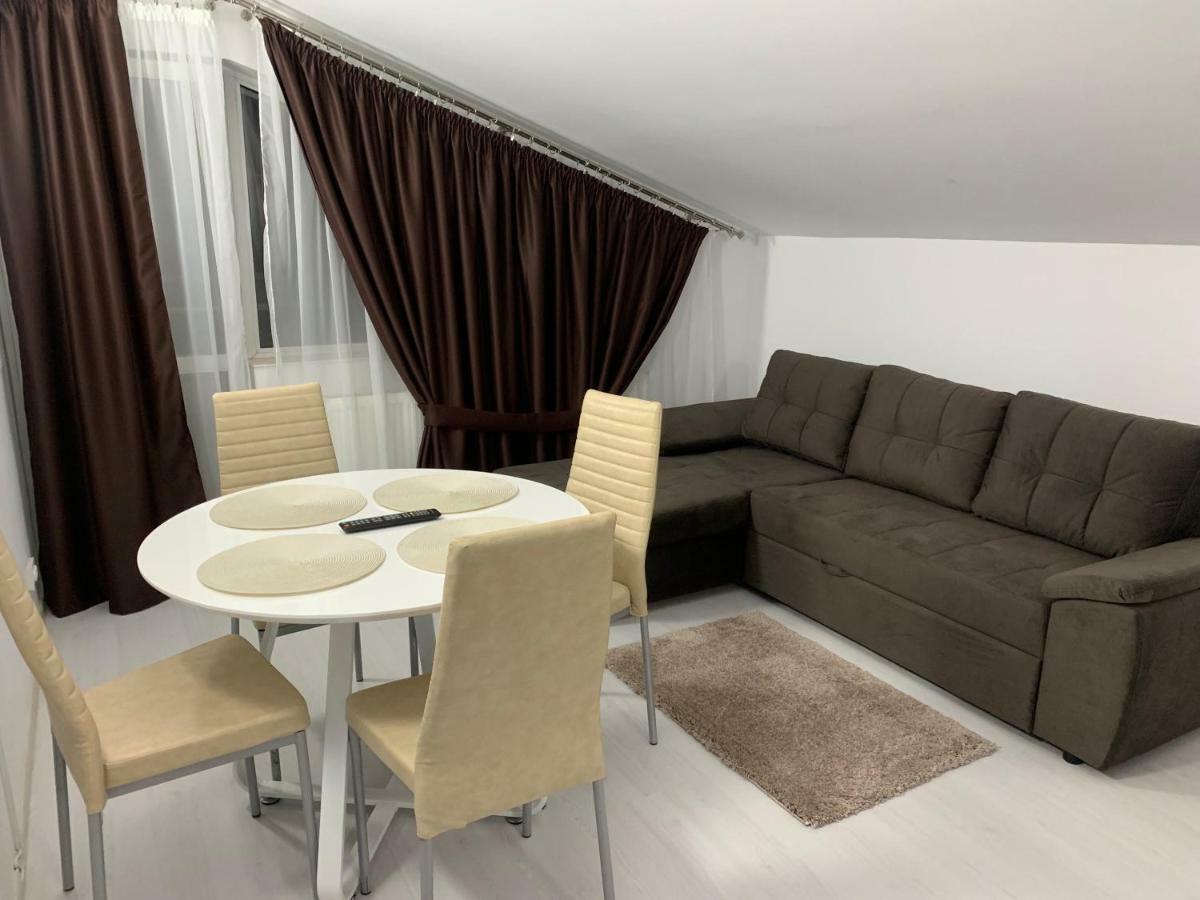 Fast Airport Accomodation Otopeni Eksteriør bilde